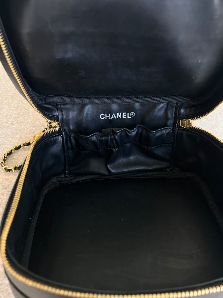 Chanel Vanity on Chain