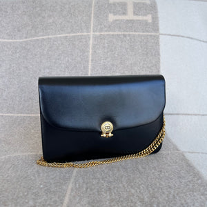 
            
                Load image into Gallery viewer, Vintage Dior Chain Shoulder Bag
            
        