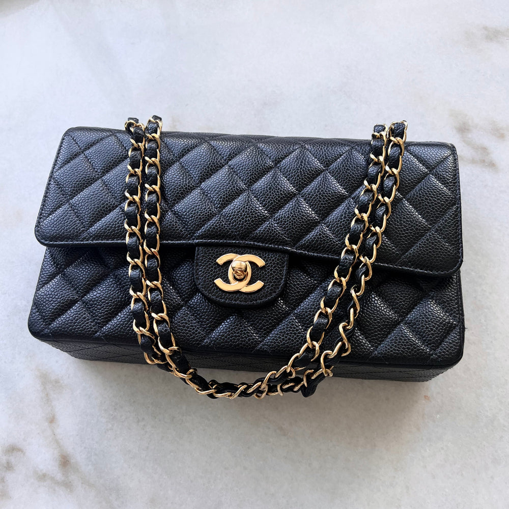 Chanel medium 2025 classic caviar