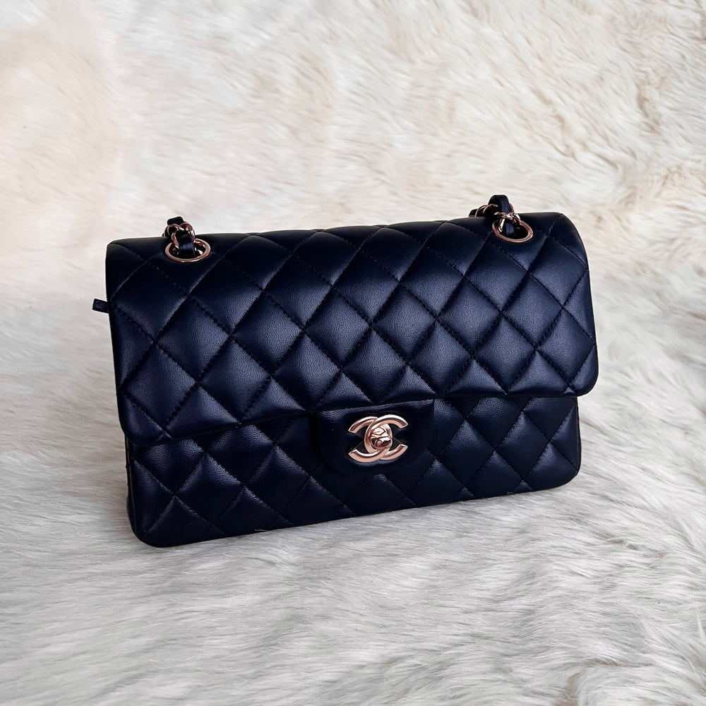 1991-1994 CHANEL Vintage Small Classic Flap – Adore Adored