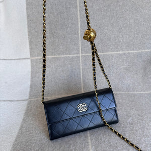 
            
                Load image into Gallery viewer, Chanel Wallet with Added Adjustable Chain
            
        