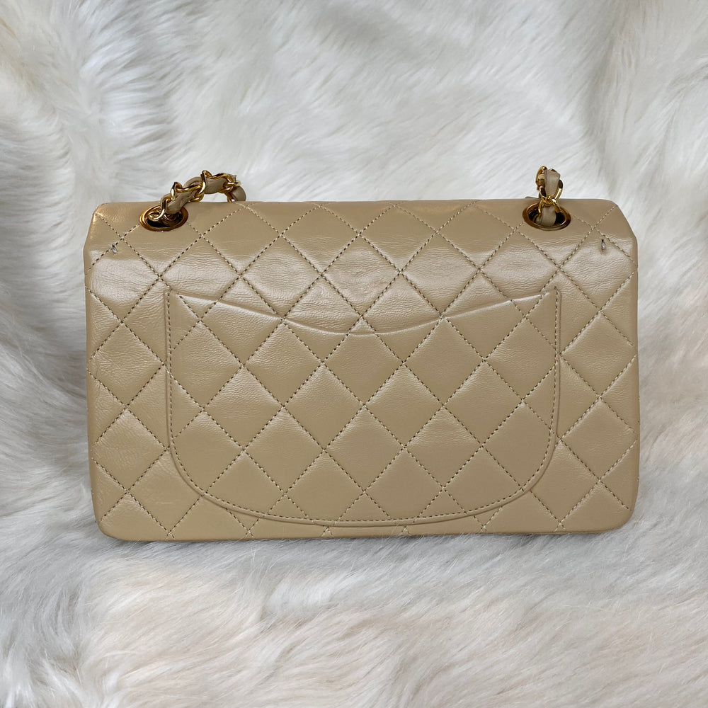 1986-1988 CHANEL Vintage Small Classic Flap