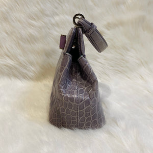 
            
                Load image into Gallery viewer, 2000s Bvgalri Alligator Isabella Rossellini Bag
            
        